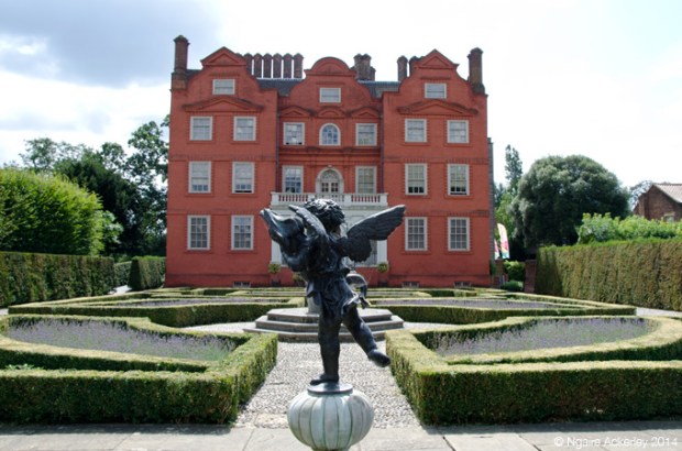 Queens Garden and Kew Palace