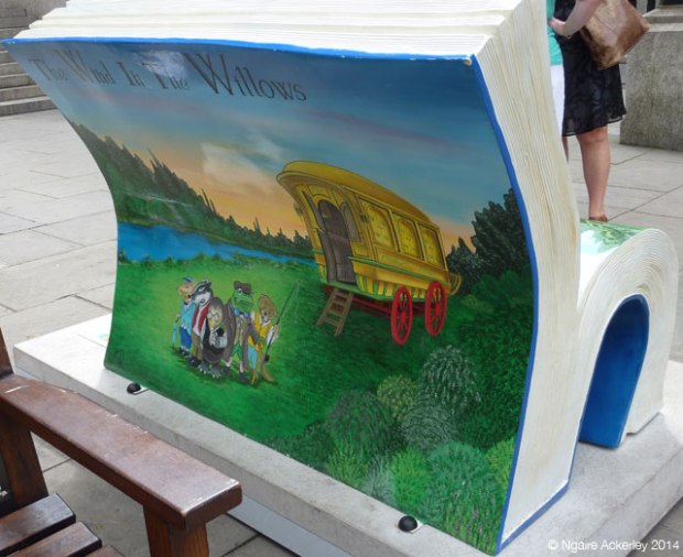 The Wind in the Willows (back). Created by Mik Richardson