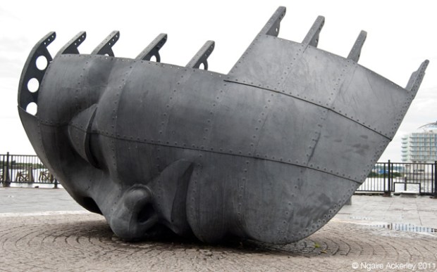 Art statues in Cardiff, Wales