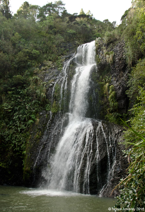 Kitekite Falls