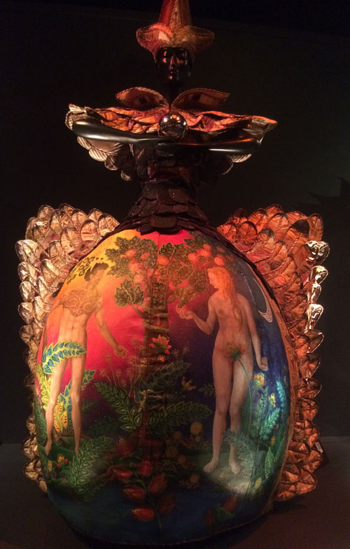 WOW Museum fashion items