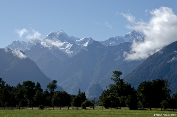 Aoraki Mount Cook, view from Lake Matheson
